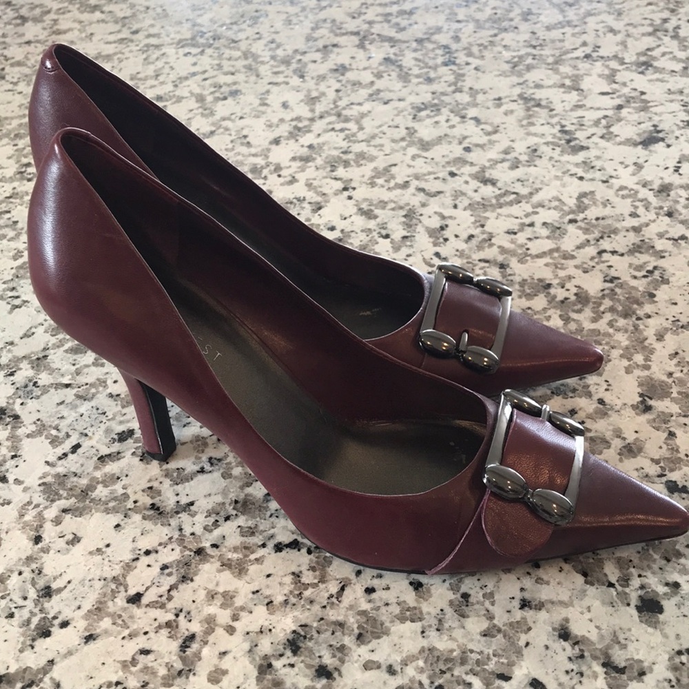Nine West Wine Colored Pointed Toe Heels